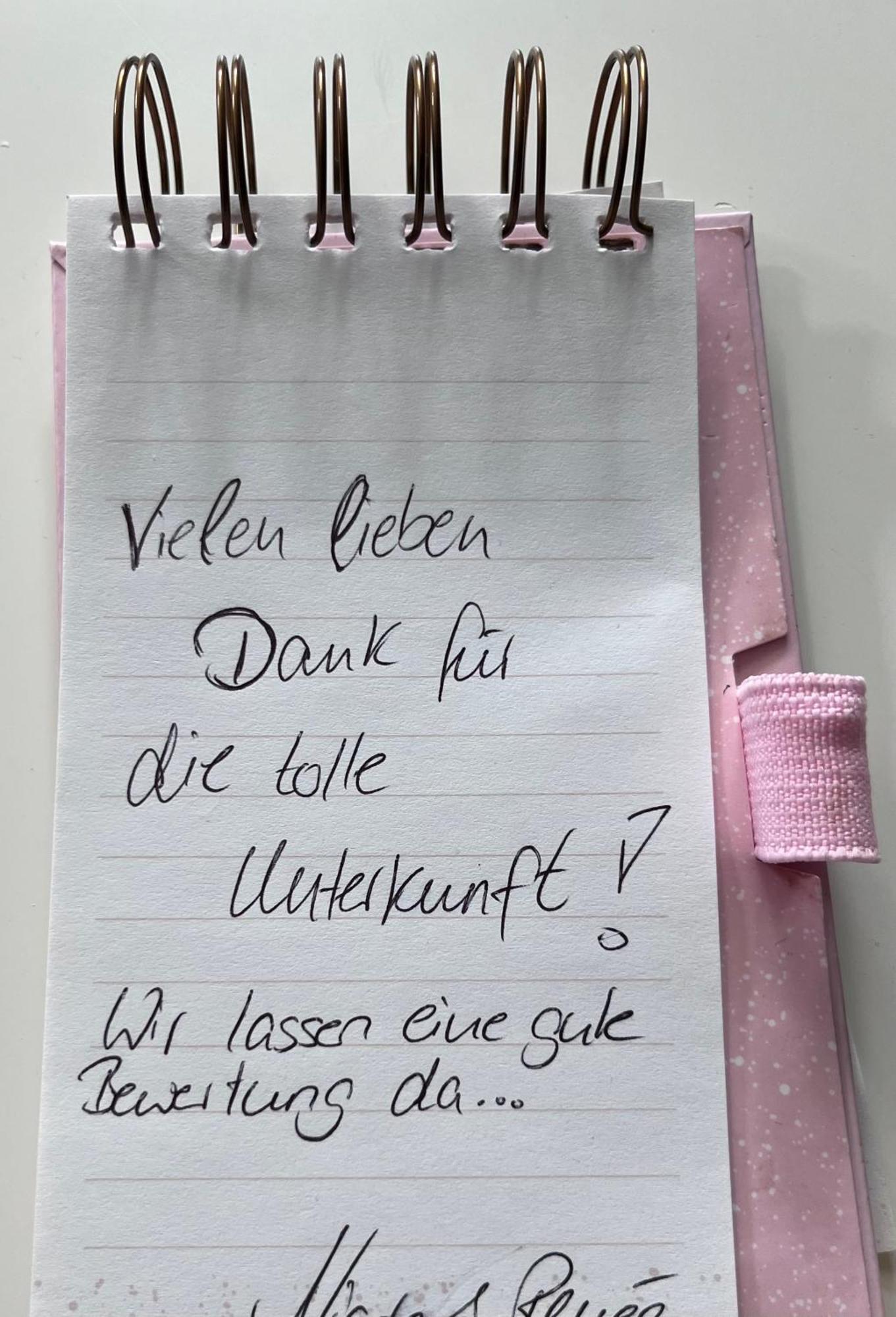 Fewo "Rabennest " Gemuetliche Wohnung Nahe Rabensteinklinikum - Kein Separates Schlafzimmer, Studiowohnung Chemnitz Buitenkant foto